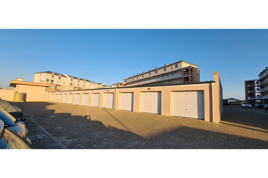 2 Bedroom Property for Sale in Muizenberg Western Cape